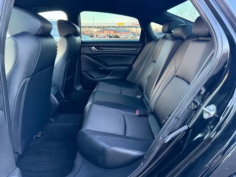 Used 2018 Honda Accord Sport image 53