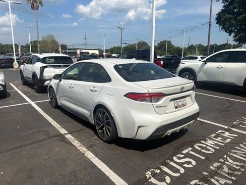 Used 2022 Toyota Corolla SE FWD image 9