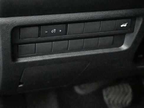 Used 2024 Mitsubishi Outlander SE image 27