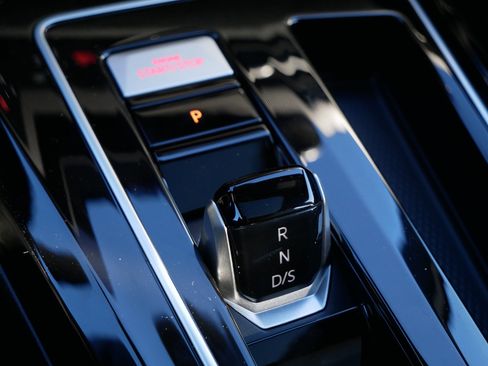 New 2026 Volkswagen GTI Autobahn image 9