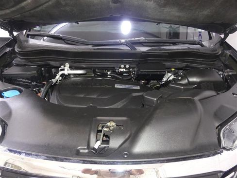 Used 2018 Honda Pilot Elite image 12