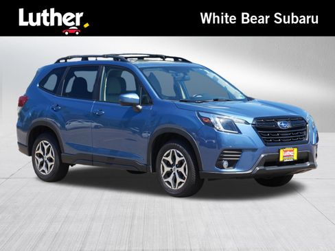 Used 2023 Subaru Forester Premium AWD/4WD image 1