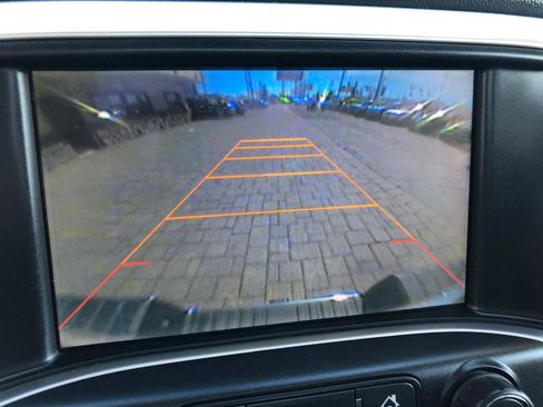 Used 2014 GMC Sierra 1500 SLT w/ Suspension Package, Off-Road image 25