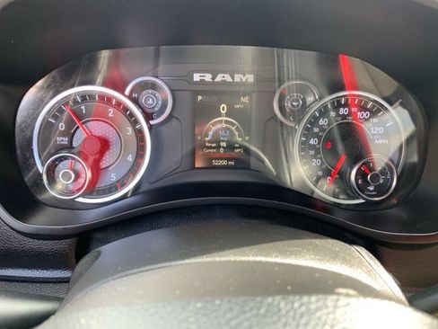 Used 2024 RAM 2500 Big Horn AWD/4WD image 28