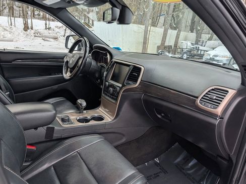 Used 2015 Jeep Grand Cherokee Overland AWD/4WD image 18