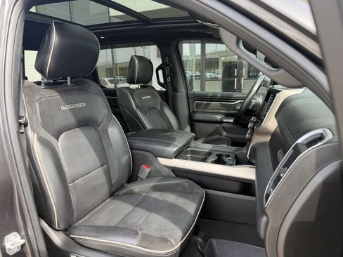 Used 2019 RAM 1500 Laramie w/ Sport Appearance Package image 22