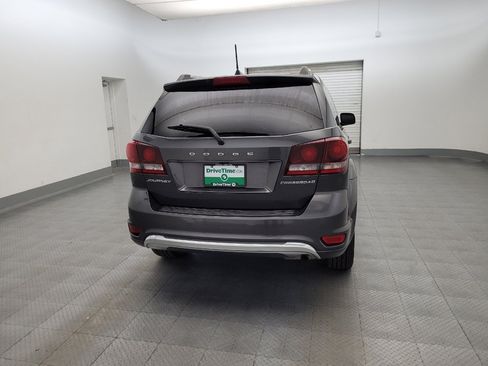 Used 2020 Dodge Journey Crossroad w/ Popular Equipment Group FWD image 7