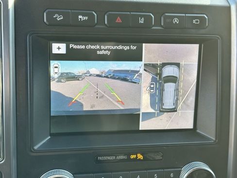 Used 2019 Ford Expedition Platinum image 5