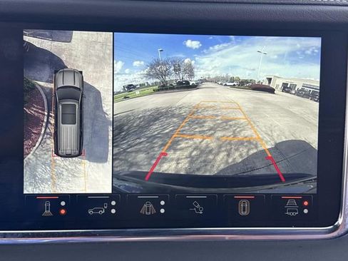 Used 2024 GMC Yukon Denali Ultimate image 29