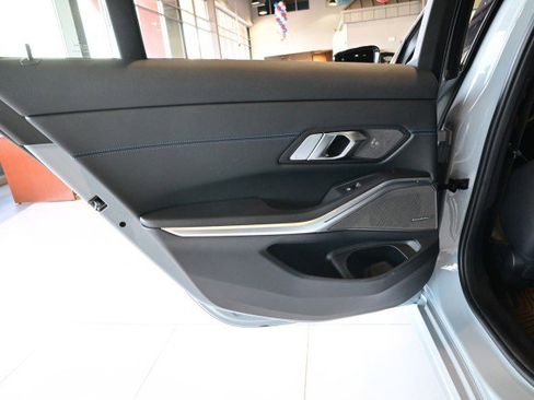 Used 2023 BMW 330i xDrive Sedan w/ M Sport Package AWD/4WD image 19