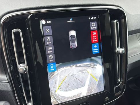 Certified 2023 Volvo C40 P8 Recharge Ultimate AWD/4WD image 18