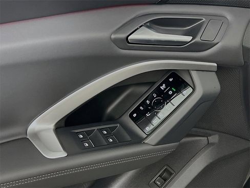 New 2025 Audi Q5 Premium Plus image 18