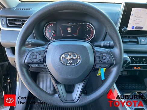 Certified 2025 Toyota RAV4 LE AWD/4WD image 29