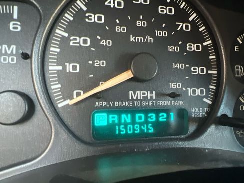 Used 2002 Chevrolet Silverado 2500 LS w/ Electrical Convenience Pkg image 21