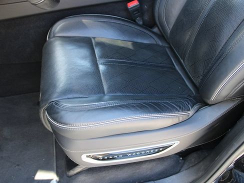 Used 2022 Jeep Grand Wagoneer Series II w/ Premium Group II AWD/4WD image 19