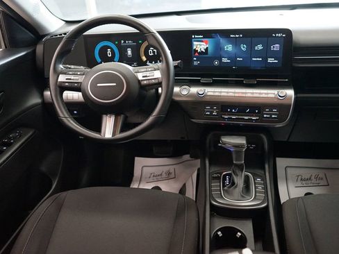 Used 2024 Hyundai Kona SEL image 8