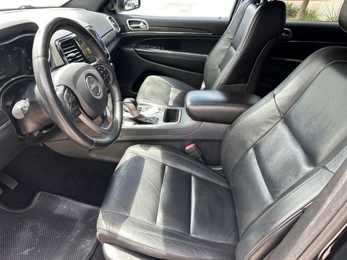 Used 2020 Jeep Grand Cherokee Limited RWD image 18