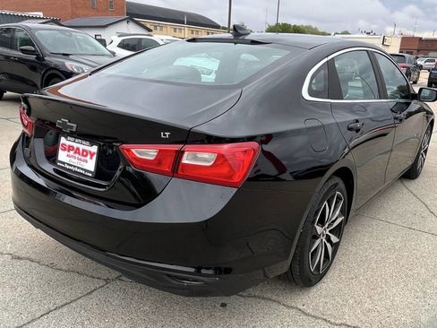 Used 2016 Chevrolet Malibu LT w/ Leather Package FWD image 8