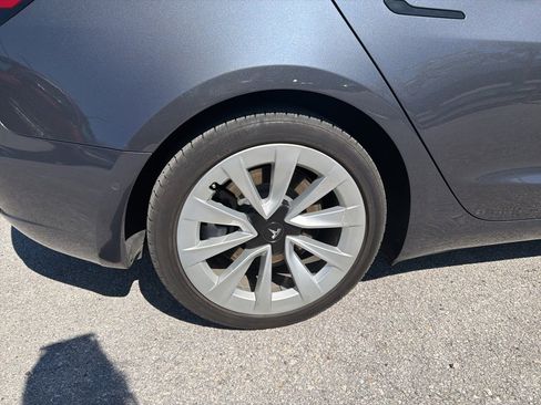 Used 2022 Tesla Model 3 Long Range image 11