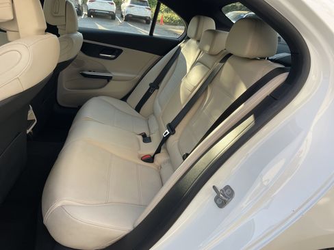 Certified 2025 Mercedes-Benz C 300 Sedan image 39