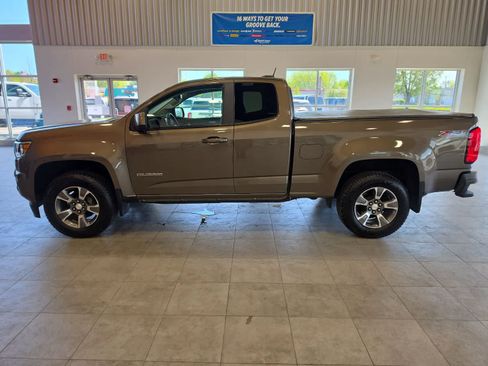 Used 2016 Chevrolet Colorado Z71 AWD/4WD image 11