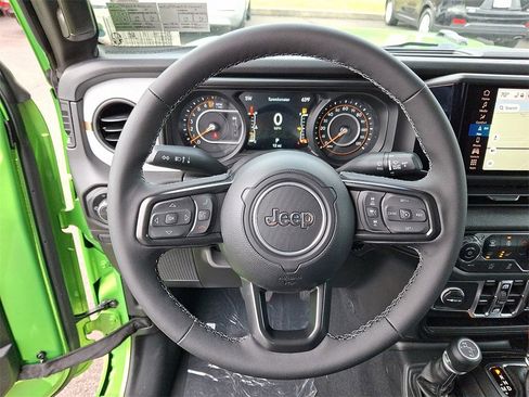 New 2025 Jeep Gladiator Sport image 11