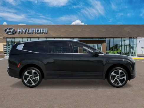 New 2026 Hyundai Ioniq 9 Limited image 7