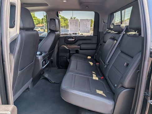 Certified 2022 GMC Sierra 2500 Denali w/ Denali Ultimate Package AWD/4WD image 25