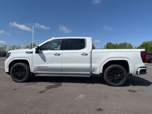 Used 2023 GMC Sierra 1500 Denali w/ Denali Reserve Package AWD/4WD image 15