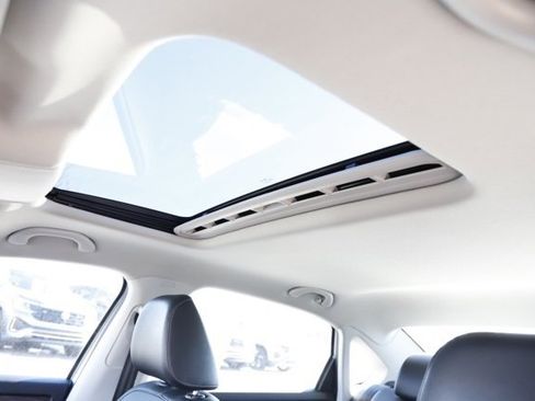 Used 2020 Volkswagen Passat 2.0T SEL image 15