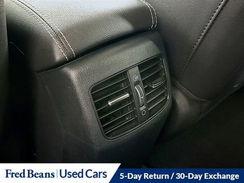 Used 2020 Kia Niro EX w/ Cold Weather Package image 26