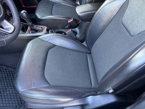 Used 2021 Jeep Compass Trailhawk image 9