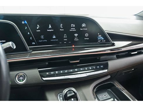 Used 2022 Cadillac Escalade Premium Luxury w/ Performance Package image 15