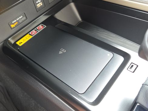 Used 2026 Toyota Camry SE FWD image 26