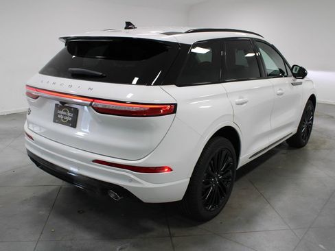 New 2026 Lincoln Corsair Premiere image 8