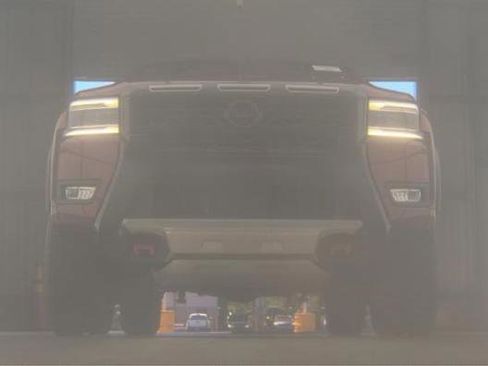 Used 2025 Nissan Frontier PRO-4X AWD/4WD image 3