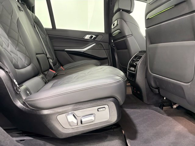 Certified 2024 BMW X7 xDrive40i w/ M Sport Package AWD/4WD image 25