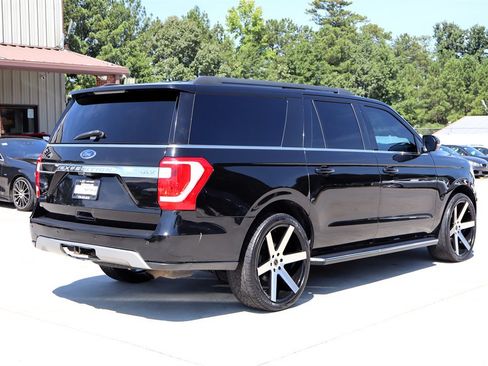 Used 2018 Ford Expedition Max XLT w/ Equipment Group 202A AWD/4WD image 7
