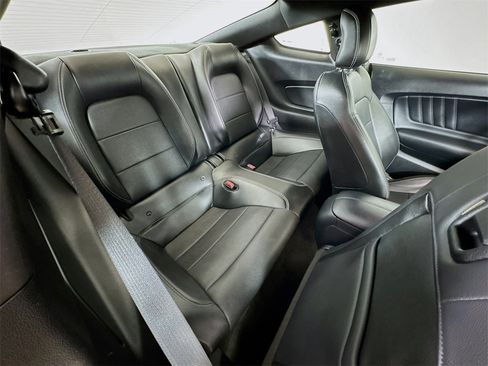 Used 2017 Ford Mustang Premium image 27