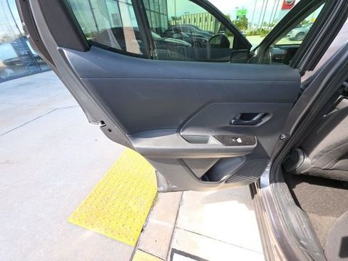 Used 2025 Nissan Kicks S image 22