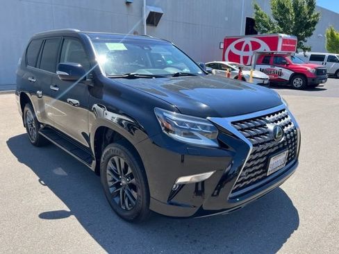 Used 2022 Lexus GX 460 Premium w/ Premium Package AWD/4WD image 3