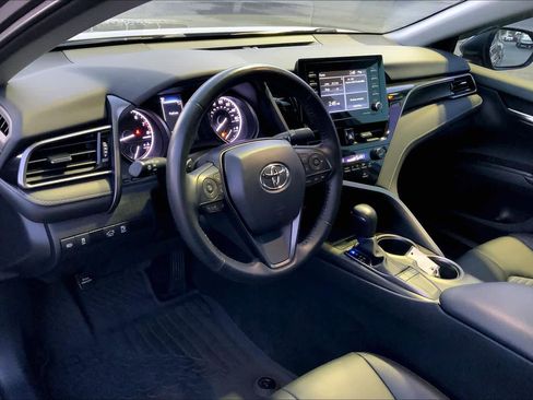 Used 2023 Toyota Camry SE w/ Convenience Package image 17