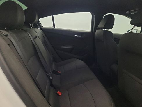 Used 2018 Chevrolet Cruze LT w/ Convenience Package FWD image 19