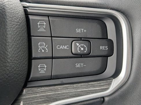 Used 2022 Jeep Wagoneer Series III image 24