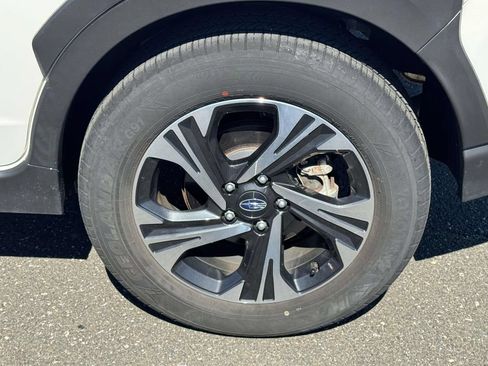 Used 2024 Subaru Crosstrek 2.0i Premium AWD/4WD image 10