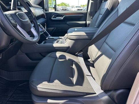 New 2026 GMC Sierra 2500 Denali w/ Denali Reserve Package image 10