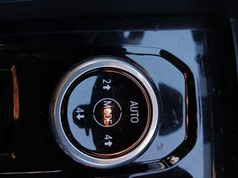 Used 2024 Chevrolet Colorado Trail Boss image 40