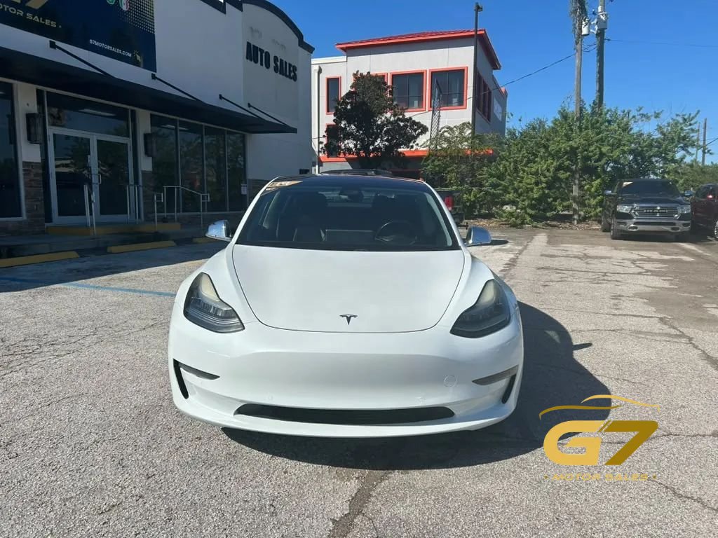 Used 2019 Tesla Model 3 Mid Range RWD image 2