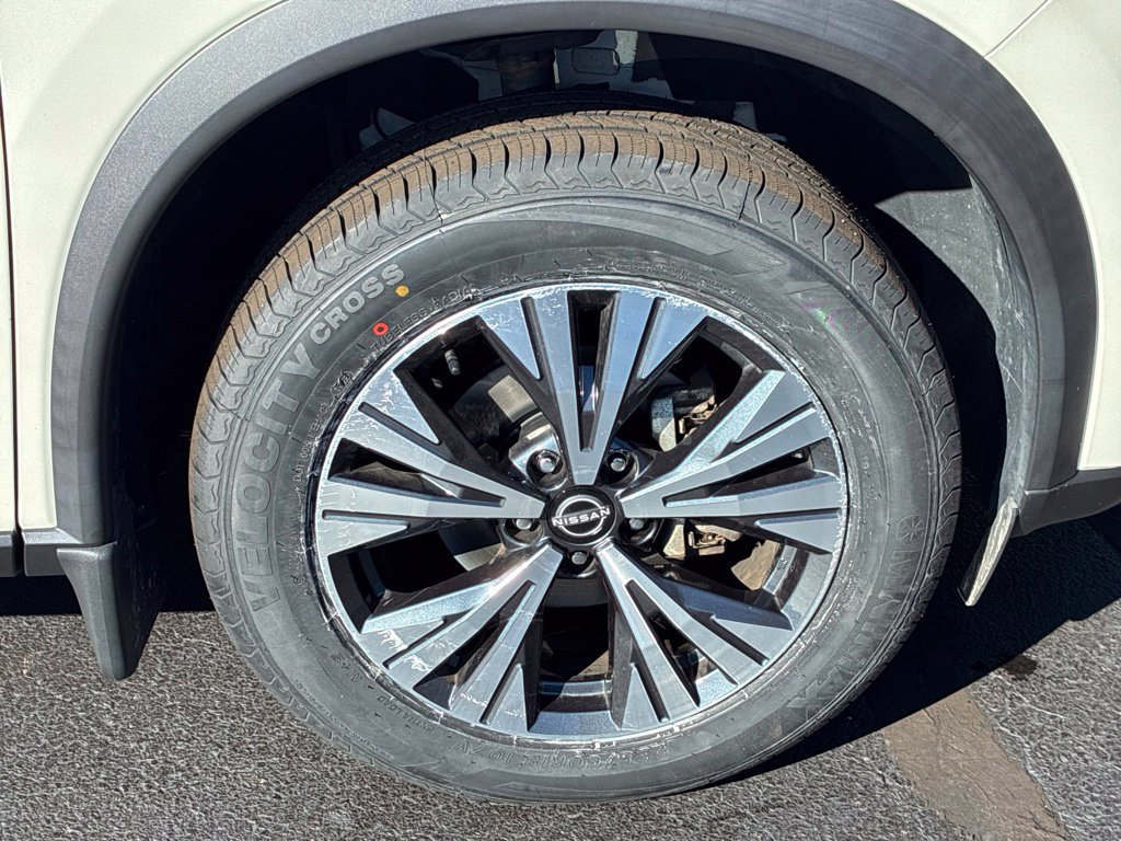 Certified 2023 Nissan Rogue SV w/ SV Premium B Package AWD/4WD image 9