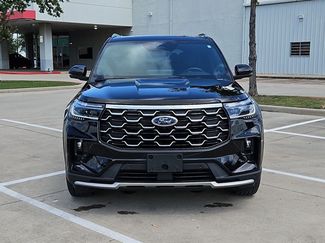 Used 2025 Ford Explorer Platinum RWD video 2